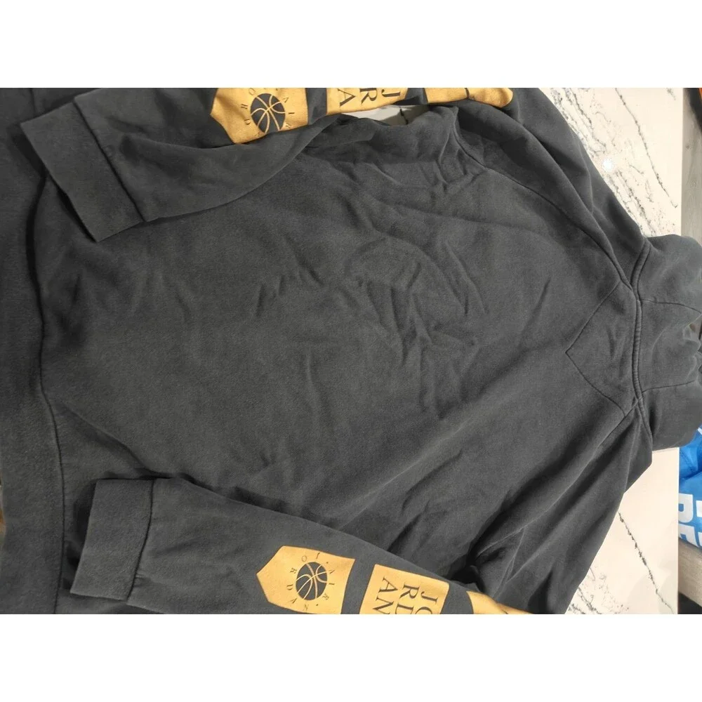 NIKE AIR JORDAN REMASTERED PULLOVER MEN'S HOODIE Gold Logo (AV0686 010) SIZE XL